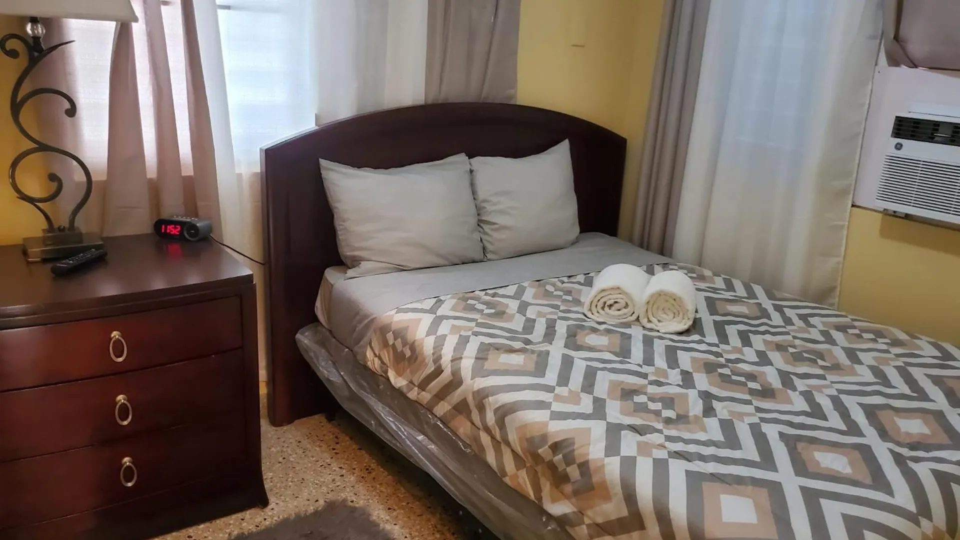 310 Del Valle Central, Freshly Remodeled 3 Bedroom Home Sleeps 8 San Juan Puerto Rico